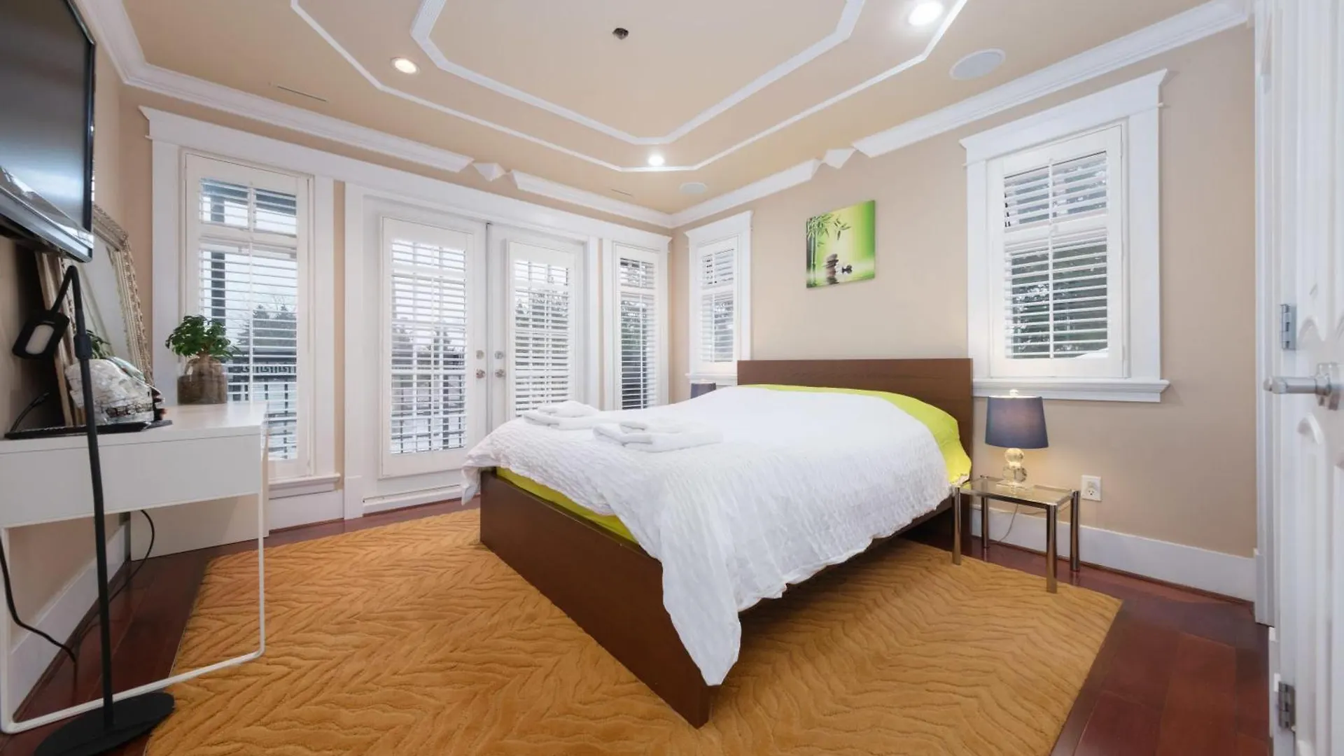 Holiday home Luxurious 8-Bedroom Villa In Central Vancouver Canada